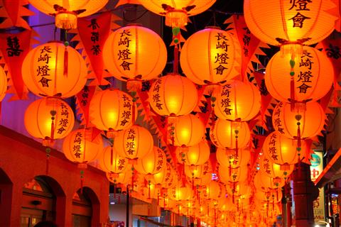 長崎ランタンフェスティバル　写真提供：（一社）長崎県観光連盟